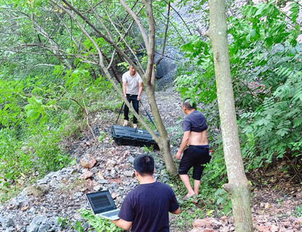 <b>廣西南寧某項目地下溶洞探測</b>